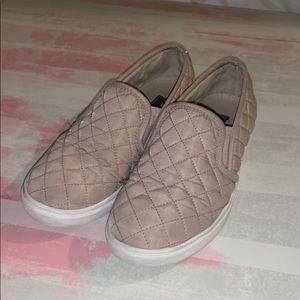 Steve Madden Ecentrq